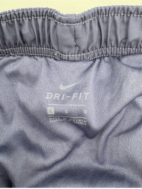 Nike Air Women's Dri-Fit Air Tempo Running Shorts LG  Navy  Inner Briefs Pocket - Picture 7 of 9